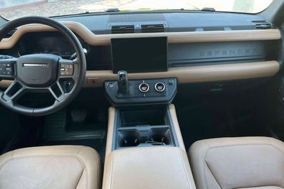 Land Rover Defender 110 3.0 D350 X-Dynamic HSE