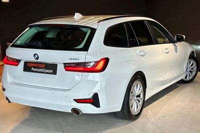 BMW Seria 3 318i Advantage aut