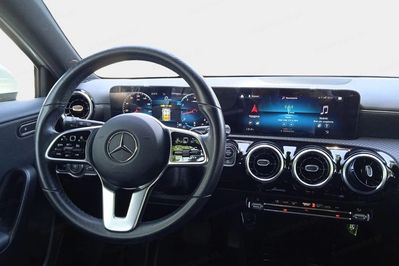 Mercedes Klasa A 180 7G-DCT