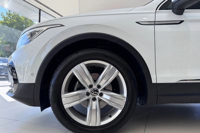 Volkswagen Tiguan 1.5 TSI Elegance DSG