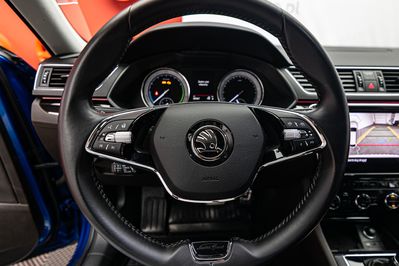 Skoda Superb 1.4 TSI Plug-In Hybrid L&K DSG