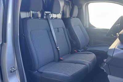 Ford Transit Custom 320 L2H1 Limited PHEV CVT