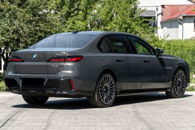 BMW Seria 7 740d xDrive M Sport