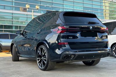 BMW X5 M60i xDrive