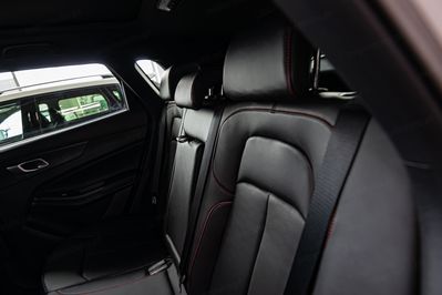 Dr Motor DR6 ‎1.5 LPG FWD