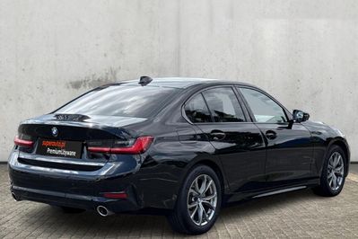 BMW Seria 3 320i
