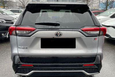 Toyota RAV4 GR Sport 2.5 Hybrid Dynamic Force