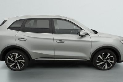 MG ZS Exclusive 1.5 Hybrid+ AT