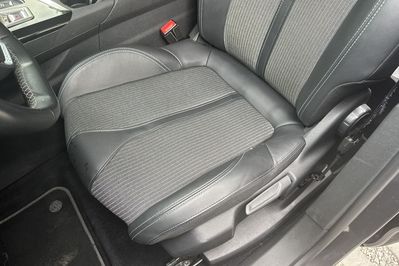 Peugeot 3008 Allure Pack 1.2 PureTech  S&S EAT8