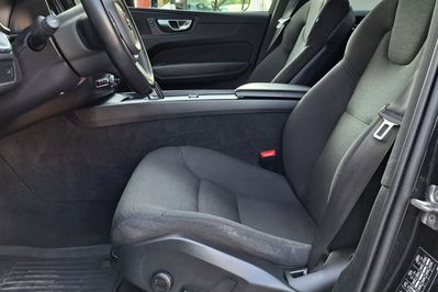 Volvo XC60 B4 D AWD Momentum
