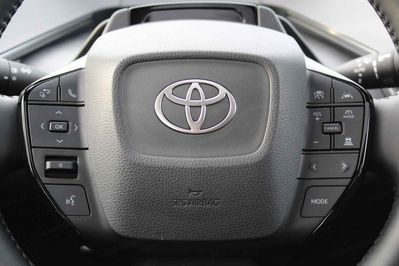 Toyota Prius Prestige 2.0 Hybrid Plug-in
