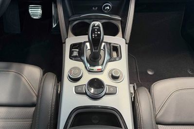 Alfa Romeo Stelvio 2.0 Turbo Intensa Q4