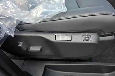 Peugeot Traveller Long L2H1 Business VIP EAT8