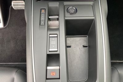 Citroen C5 Aircross Shine Pack 1.6 Hybrid e-EAT8