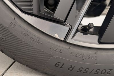 Peugeot 408 GT 1.2 mHEV e-DCS6