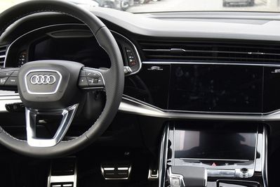 Audi Q7 TDI quattro S Line