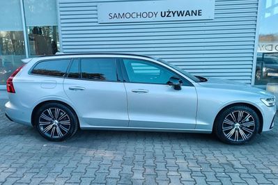 Volvo V60 T6 AWD Plug-In Hybrid Plus Dark