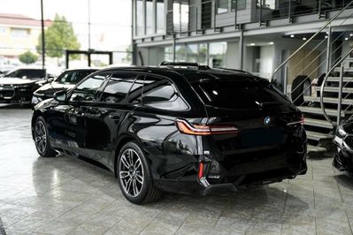 BMW Seria 5 Touring 540d xDrive M Sport