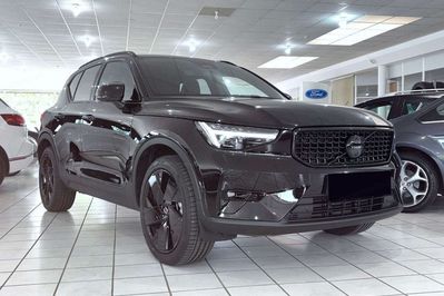 Volvo XC40 B4 Ultra Black Edition