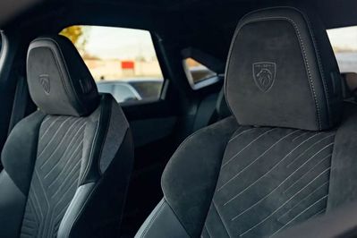 Peugeot 3008 GT e-DCS6 1.2 mHEV