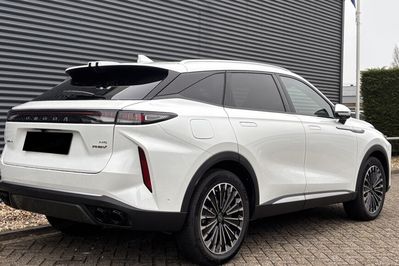 Omoda 9 1.5 Super Hybrid Exclusive AWD