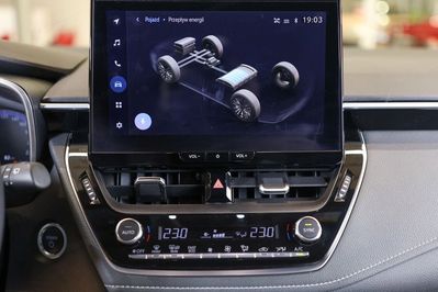 Toyota Corolla 1.8 Hybrid Style