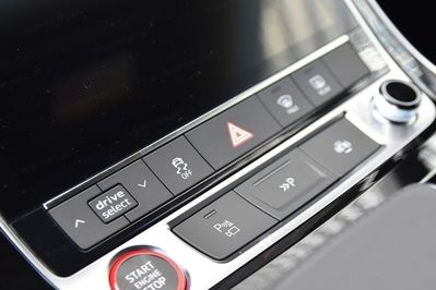 Audi Q7 60 TFSI e quattro S Line
