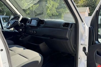 Renault Master 2.3 dCi L3H2