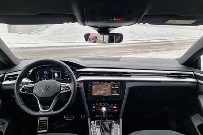Volkswagen Arteon 2.0 TSI R-Line DSG