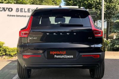Volvo XC40 B4 Plus Dark