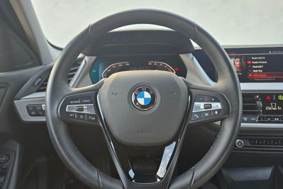 BMW Seria 1 118i Advantage