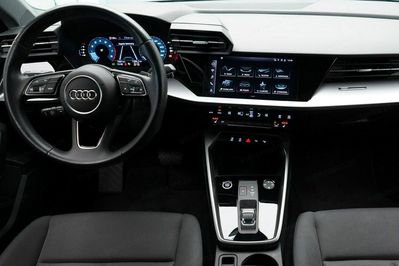 Audi A3 35 TFSI mHEV S tronic