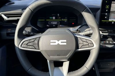 Dacia Bigster Expression 1.8 Full Hybrid