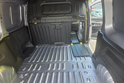 Peugeot Partner Van XL L2H1 EAT8