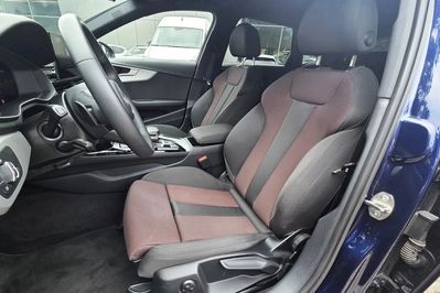 Audi A4 Avant 35 TFSI S Line