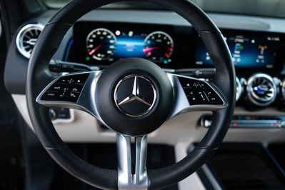 Mercedes GLB 200 Progressive