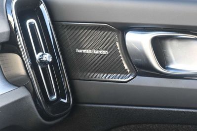 Volvo XC40 B3 Plus Dark