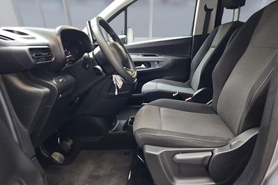 Toyota Proace City Verso Long 1.5 d-4D Business