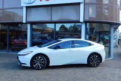 Toyota Prius Prestige 2.0 Hybrid Plug-in