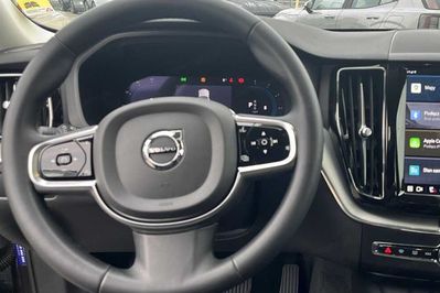 Volvo XC60 B4 D AWD Plus Dark aut