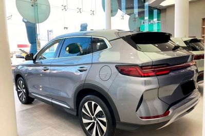 BYD Seal U DM-i  Design AWD