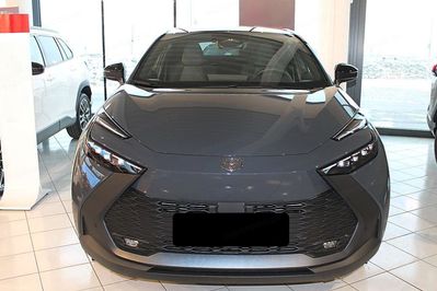 Toyota C-HR Style 2.0 Hybrid Dynamic Force Plug-in