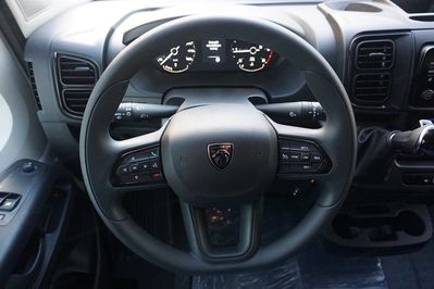 Peugeot Boxer Heavy L4H2 AT8