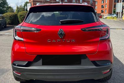 Renault Captur Techno 1.3 TCe mHEV EDC