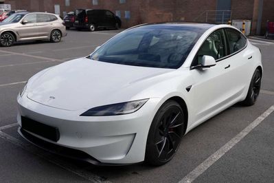 Tesla Model 3 Performance AWD