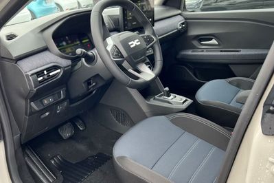 Dacia Jogger Journey 5-miejsc 1.8 Full Hybrid