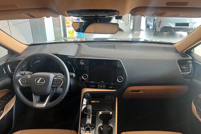 Lexus NX 350h Prestige 2WD