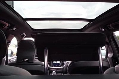 Volvo V60 B4 D R-Design