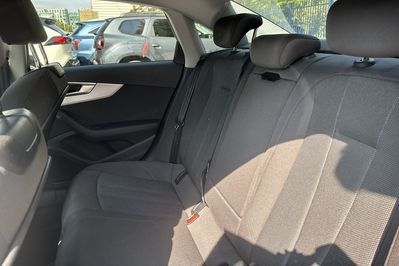 Audi A4 35 TFSI S Line