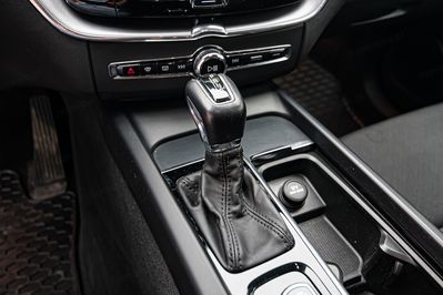 Volvo XC60 D4 Momentum Pro